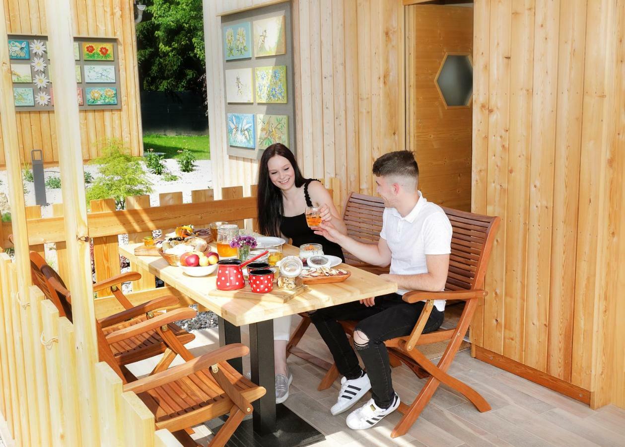 Honey Paradise Glamping Resort Dobova Εξωτερικό φωτογραφία