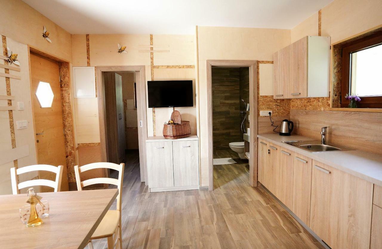 Honey Paradise Glamping Resort Dobova Εξωτερικό φωτογραφία