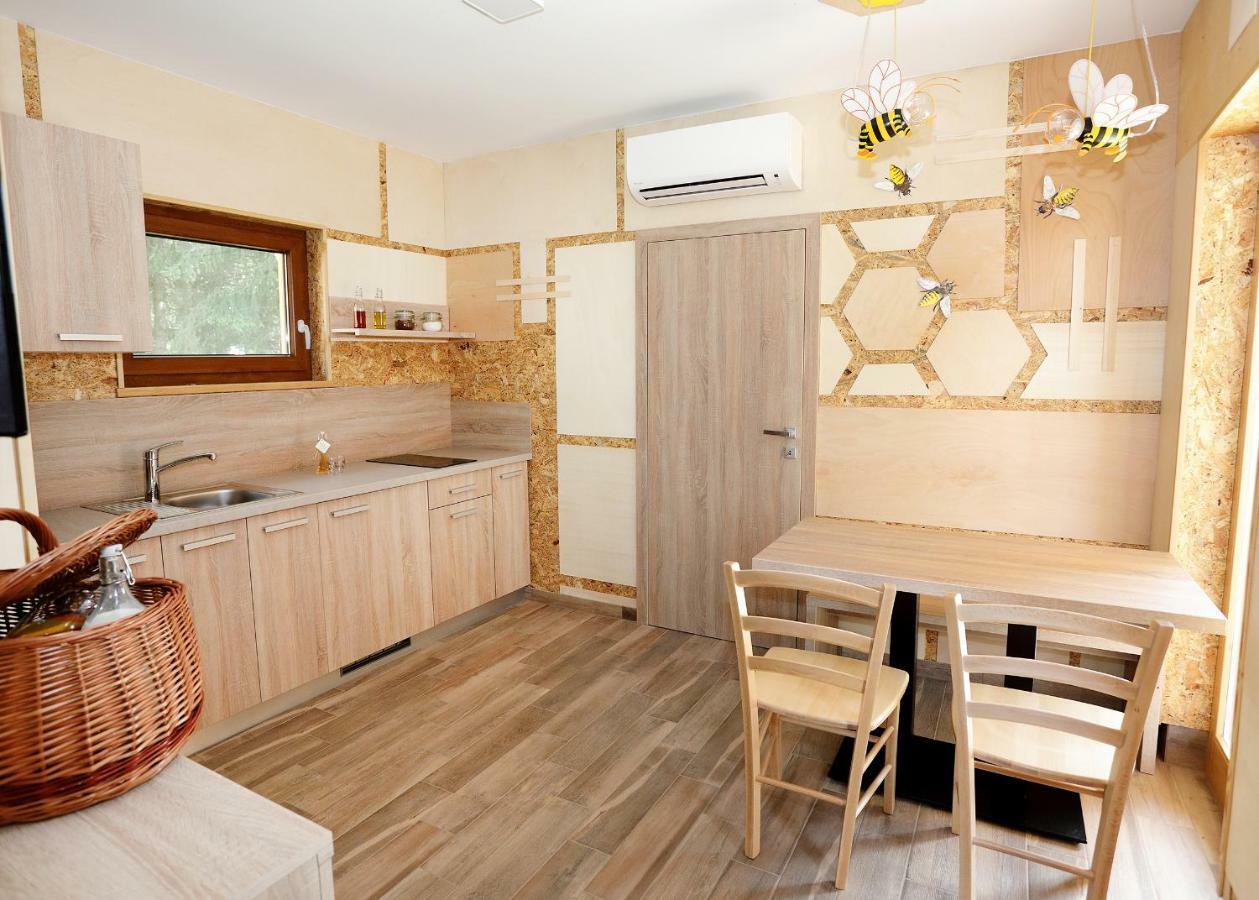 Honey Paradise Glamping Resort Dobova Εξωτερικό φωτογραφία